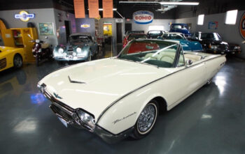 1962 Ford Thunderbird