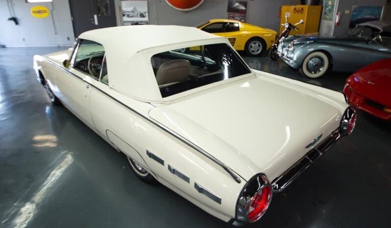 
								1962 Ford Thunderbird full									