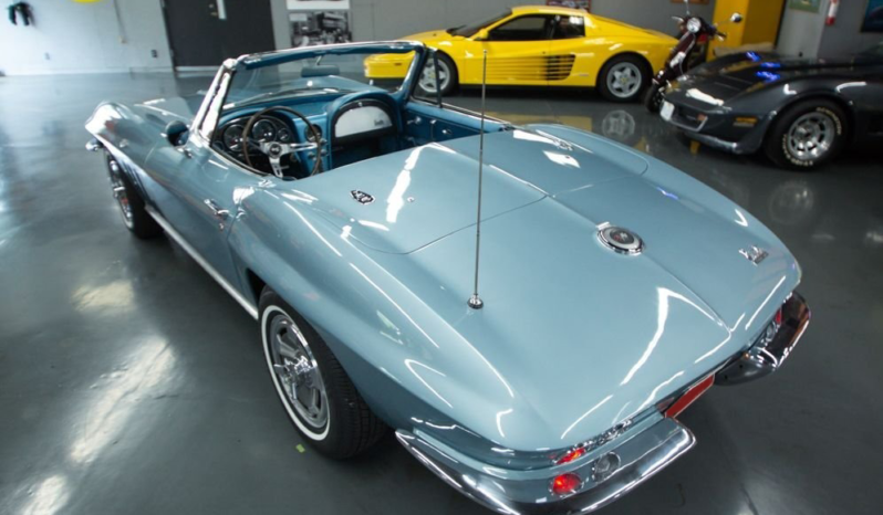 
								1966 Chevrolet Corvette full									